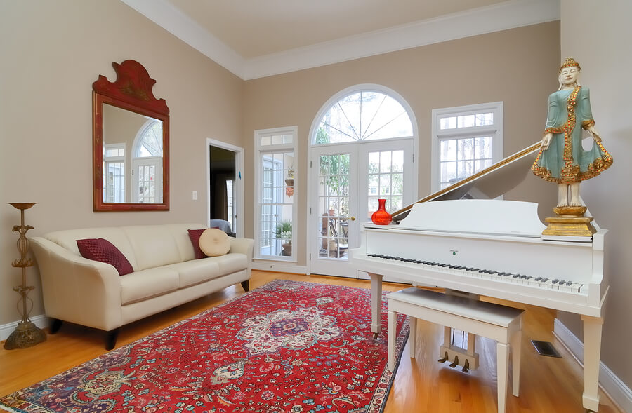 Interior of a household living room cleaned by the rug cleaning company